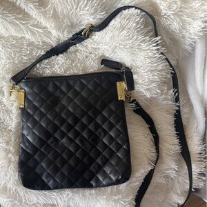 Elegant Black Quilted Crossbody Bags
